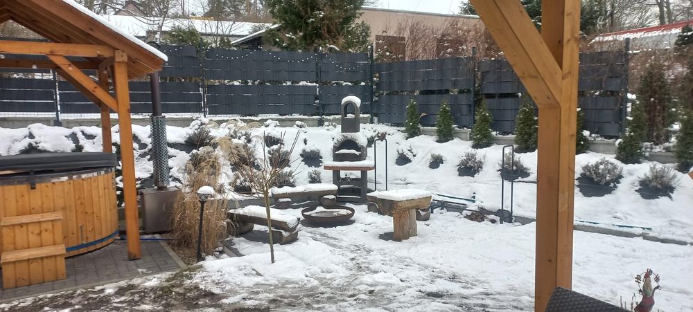 Dom nad jeziorem do wynajęcia, sauna, jakuzzi. Dom ogrzewany.