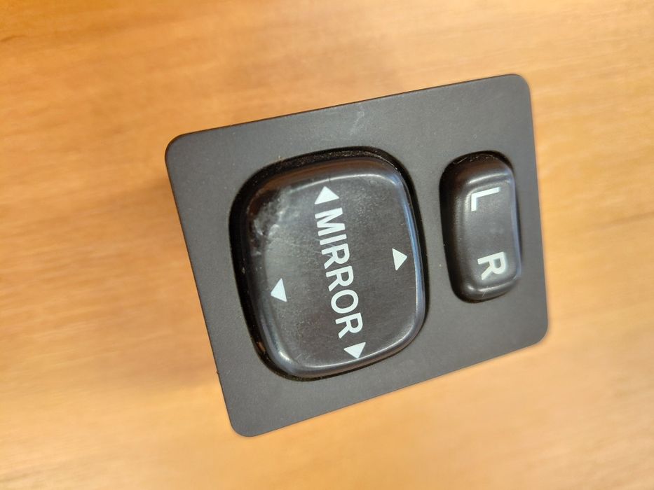 Блок керування дзеркал Тойота