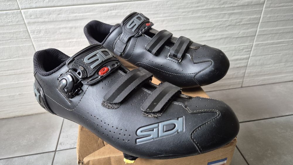 Sapatos de ciclismo