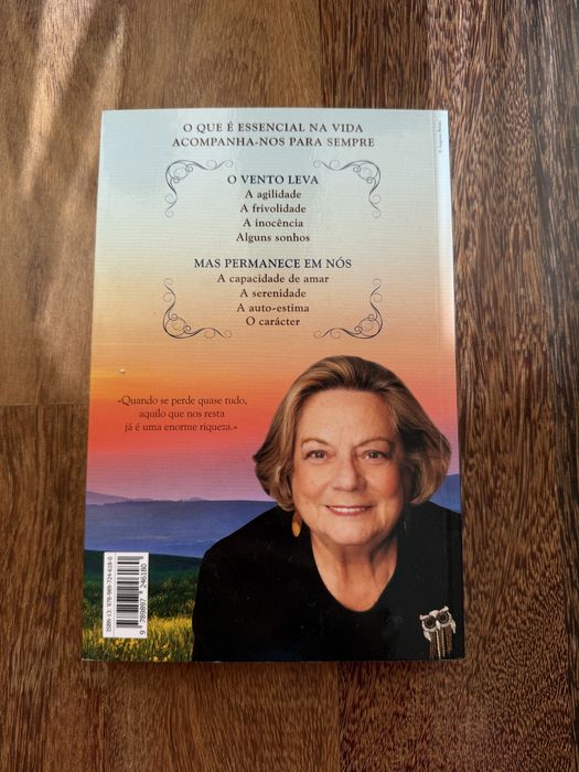 Livro “E Nada o Vento Levou” de Helena Sacadura Cabral