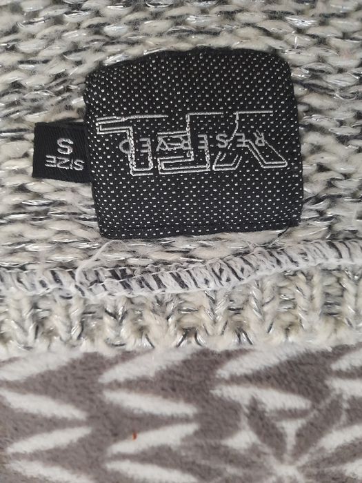 Sweterek z reniferem
