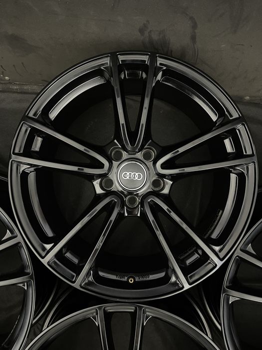 Диски R18 5x112 Et40 8J. Audi A6 C8 C7 C6 A4 B8 B9 Q5 Q3 E-tron Volkswagen Passat B8 B7 Tiguan Arteon CC ID4 ID Unyx Skoda Superb Kodiaq Octavia A8 A7