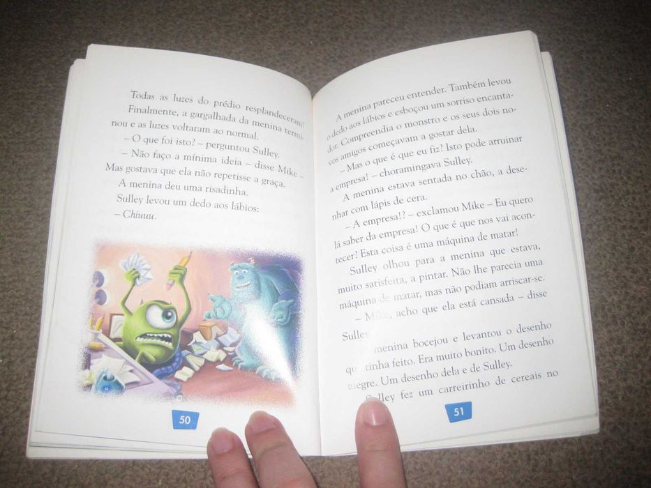 Livro "Monstros e Companhia" da Disney/Pixar