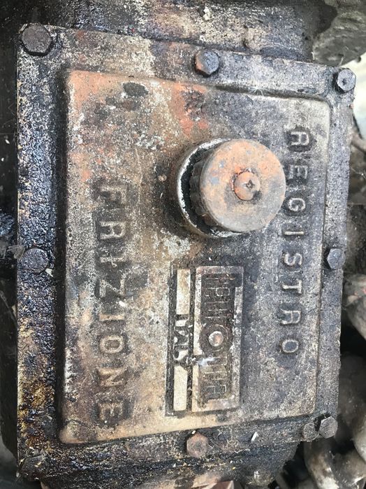 Мотори та інші запчастини