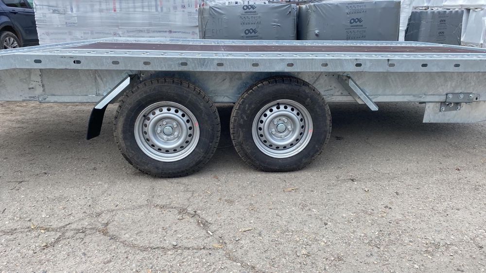 Причіп лавета для перевезення авто, євакуатор, платформа, автовоз