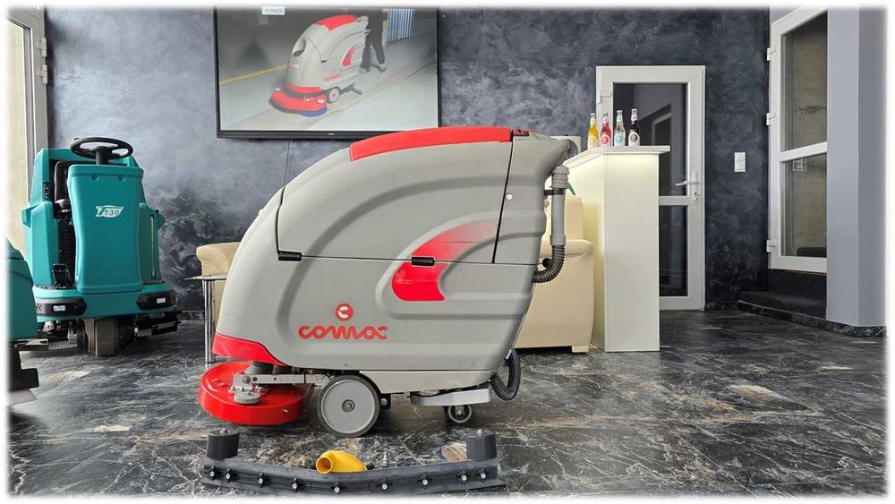 Szorowarka Comac Simpla55Bt z nowymi bateriami