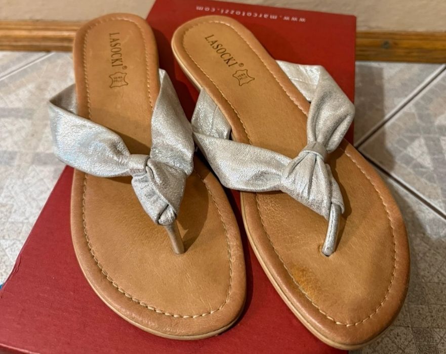 Klapki Lasocki rozmiar 39