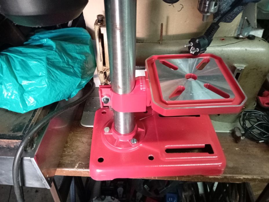 Máquina de furar de coluna nova