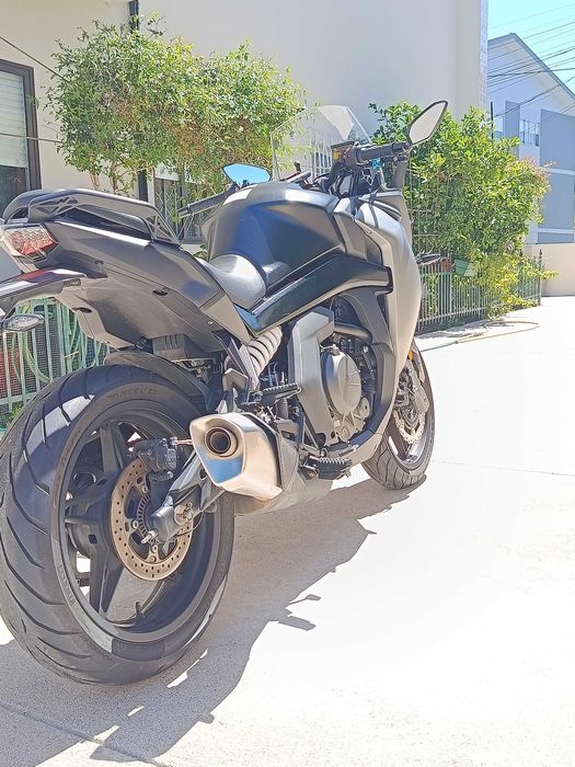 Vendo CFMOTO 650GT – 649 cc, apenas 8.000 km, como nova!