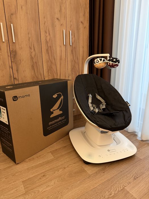 Електронна гойдалка для немовлят з Bluetooth, ідеальний стан + подарунок  4Moms MAMAROO 5.0-classic black.