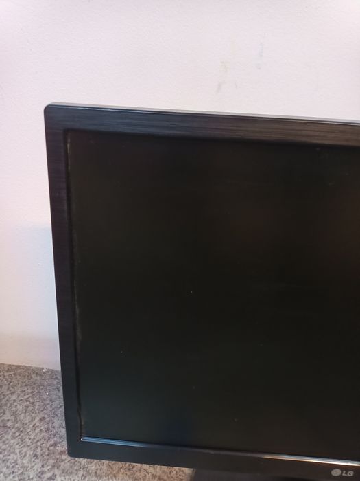 Monitor 22 całe LG 22m38a-b.