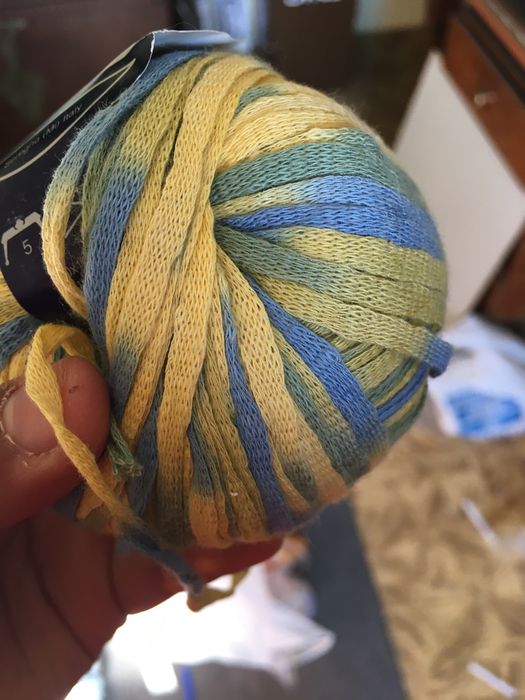 Novelo ORNAGHI FILATI azul, verde e amarelo, 50 gramas