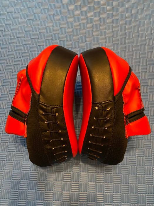 Лапи боксерські гнуті Boyko sport