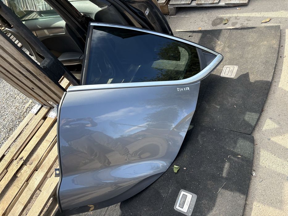 Передні та задні двері Citroen DS 4 Сітроен