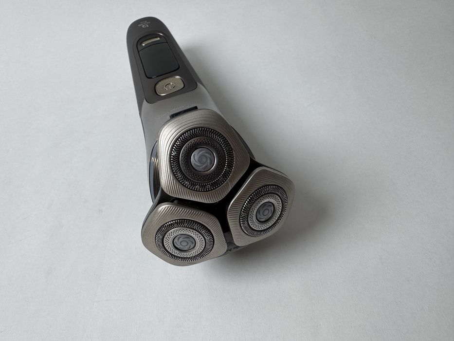 Máquina de barbear Philips i9000 Prestige Ultra (XP9402)