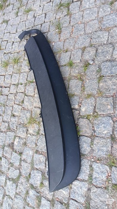 Difusor de parachoques de Audi A4 B9  de 2017