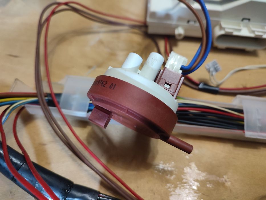 Запчасти Ariston avtf 109