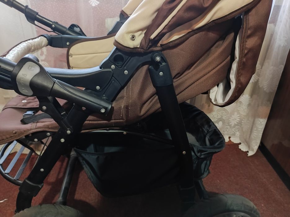 Коляска універсальна