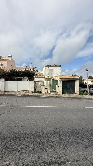 Moradia T3 Para Remodelação - Albufeira