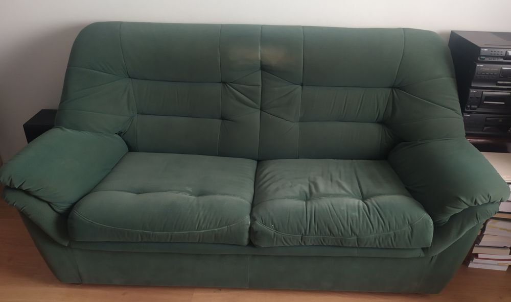 Sofá verde com cama