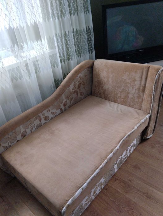 Продам дитячий диван у хорошому стані. Само вивіз.