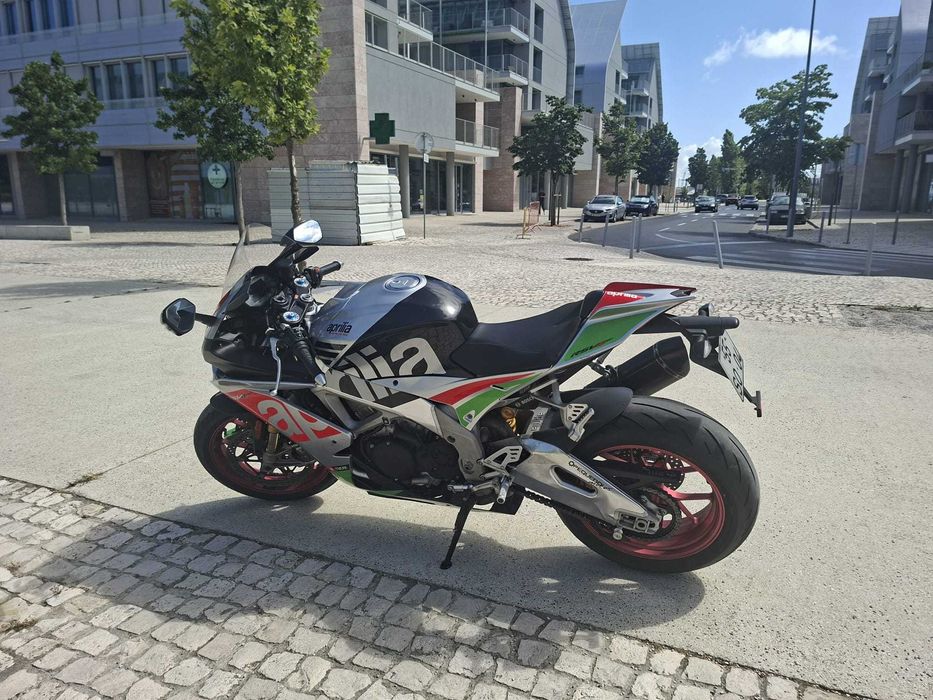 Aprilia RSV4 RF 2017