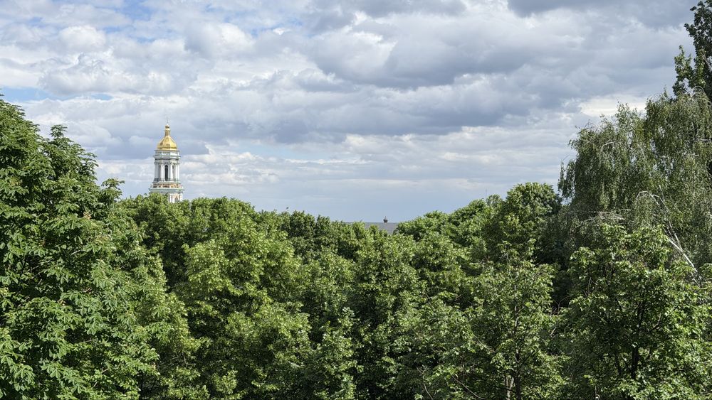 Аренда стильной 2-комнатной квартиры в самом центре Киева ул. Омеляновича-Павленко, 11