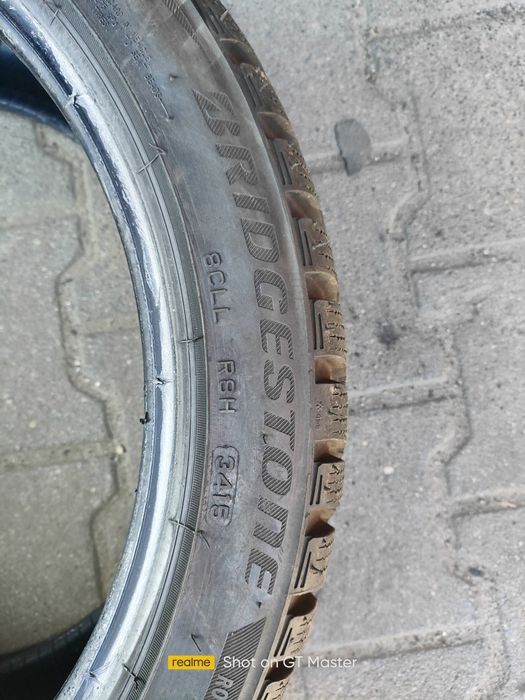 Bridgestone Blizzak LM-32s 235/40/18
