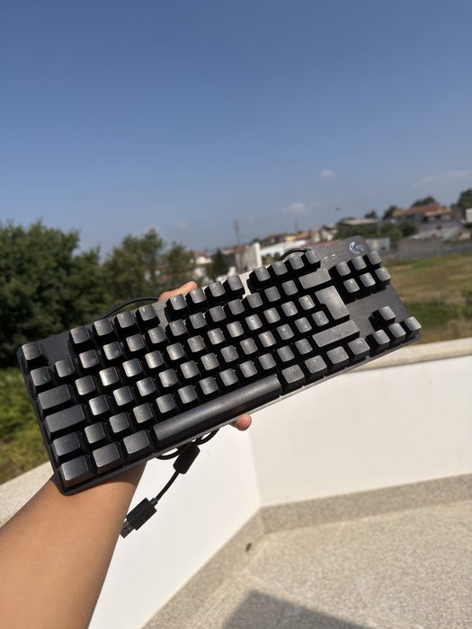 Logitech g413 tkl se