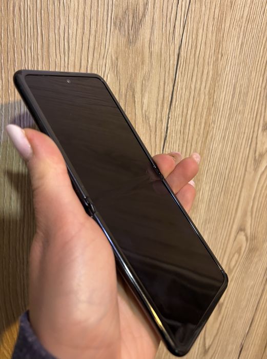 Smartfon Samsung Z Flip 4g