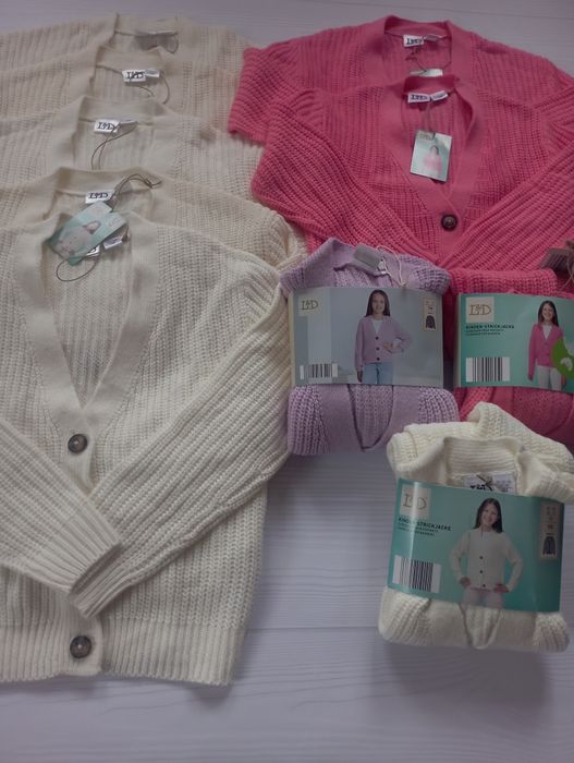 Кардигани светри 122р 128р 134р 140р 146р 152р