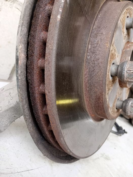 Zestaw hamulcowy Opel Insignia A tarcza klocki zacisk  piasta