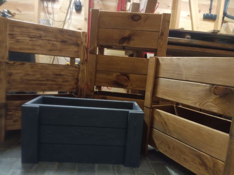 Meble ogrodowe stół + dwie ławki