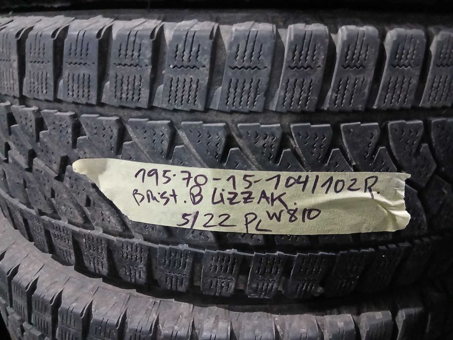 2 Pneus 195/70R15 C Bridgestone