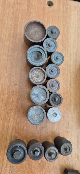 Пресс для установки кнопок люверцов