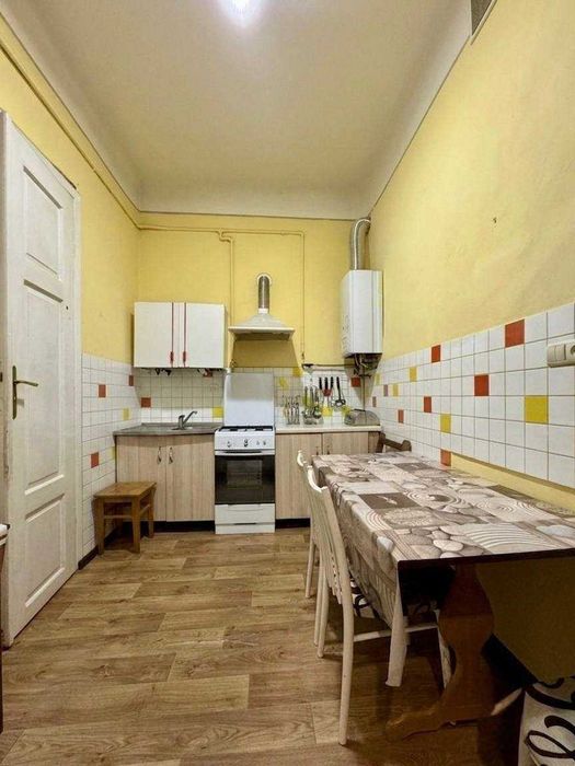 продаж, однокімнатна квартира, Дорошенка, Львів, центр, Галицький район, австрійський будинок,