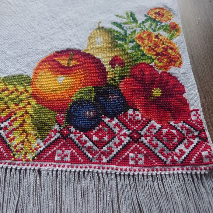 Вишитий рушник. Спасівський рушничок.