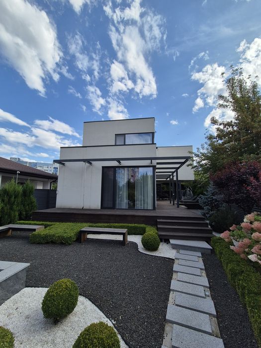 Продам новый современный дом в стиле "High Tech"! Аналогов нет!