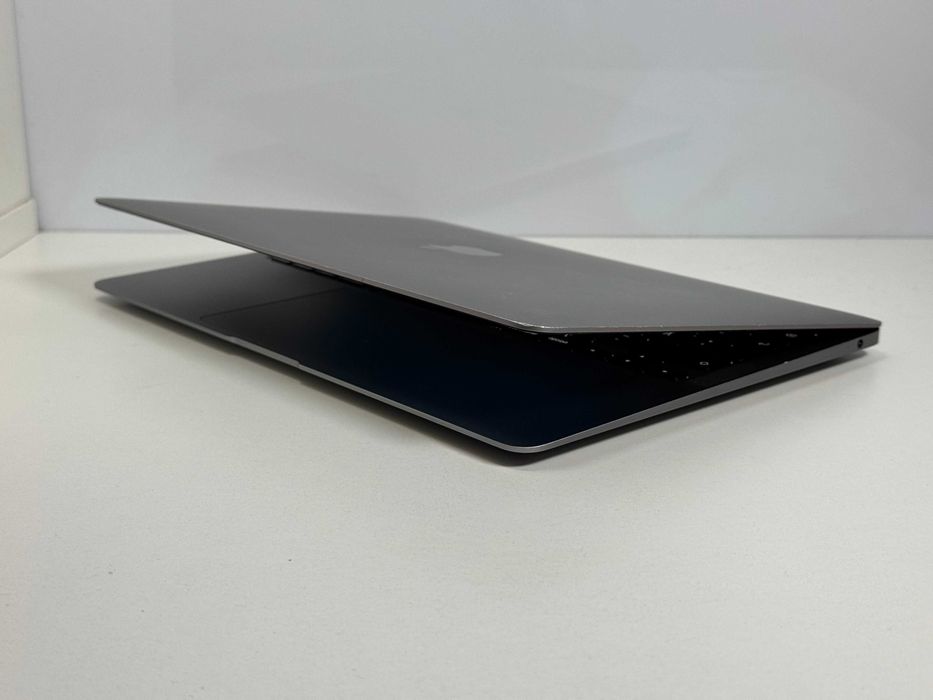 MacBook Air 13 2020 M1 94% Baterii 8GB RAM 256GB SSD Gwarancja