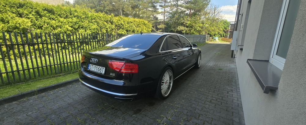 Audi A8 L W12 6.3 FSI