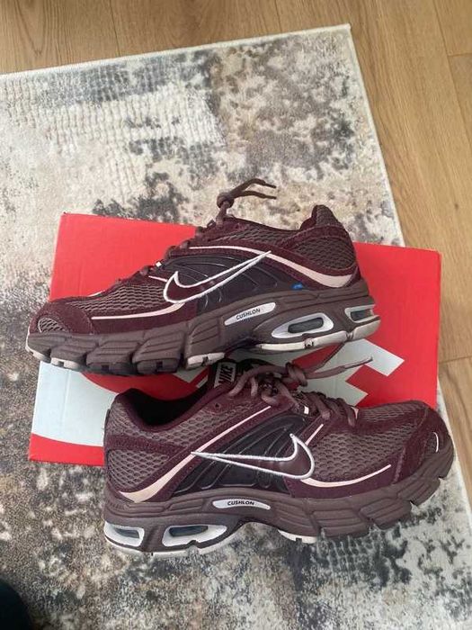 Nike Air Max Moto 2K SE na podeszwie Cushlon, rozmiar 38