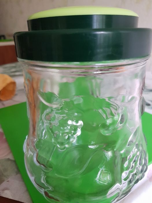 Продам скляну банку для сипучих