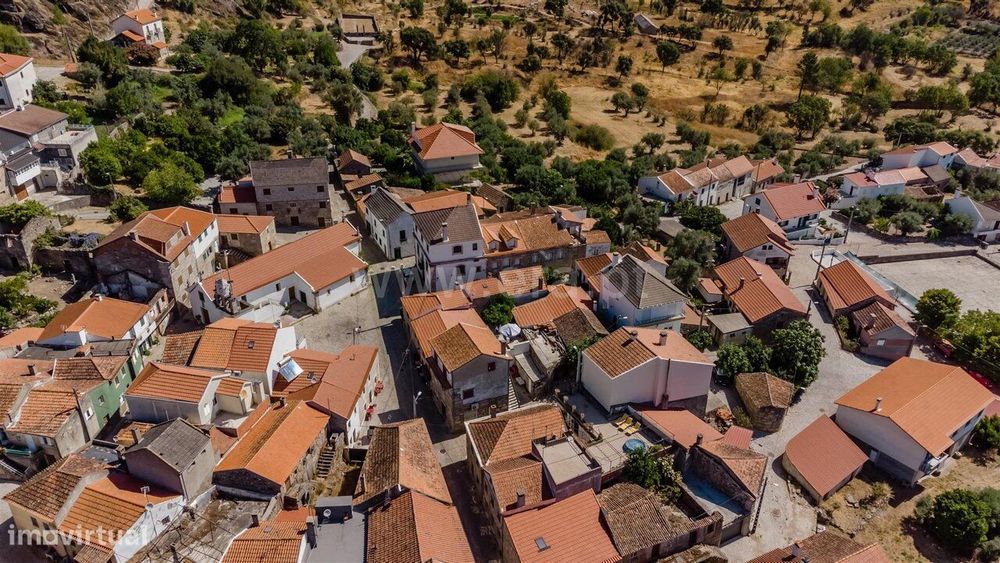 Moradia Geminada T1 / Sabugal, Bendada