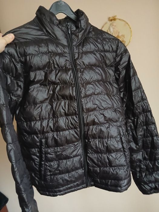 Продається Куртка жіноча