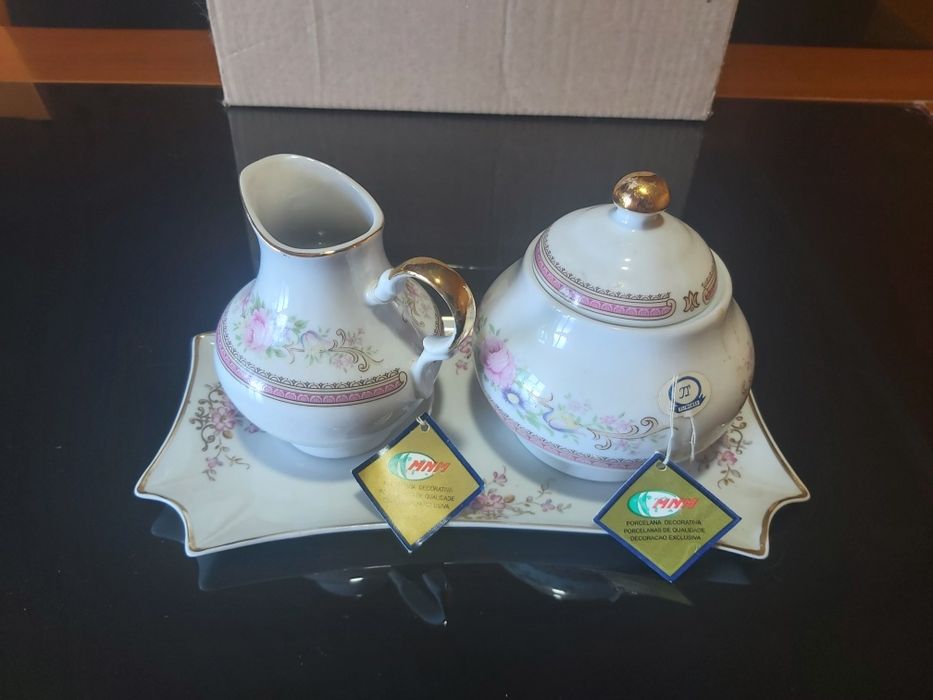 Decorative porcelain