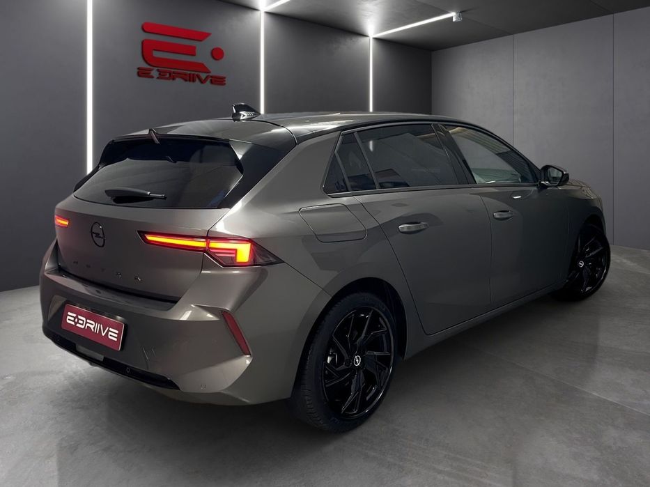 Opel Astra 1.2 T GS Line