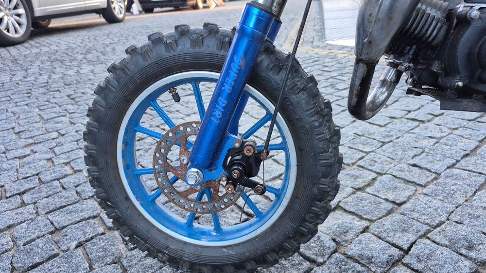 MINI MOTO 50CC 2 TEMPOS A FUNCIONAR A 100%-PURA DIVERSÃO PARA CRIANÇAS