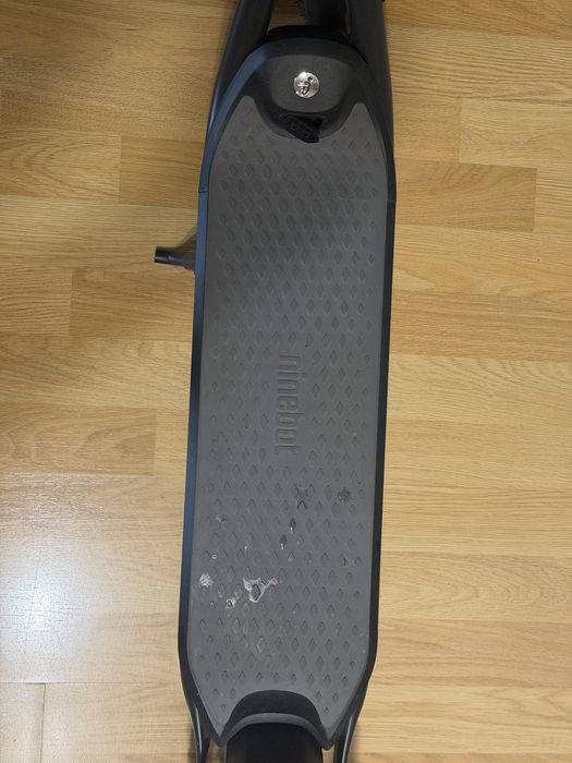 Електросамокат Segway Ninebot F25E