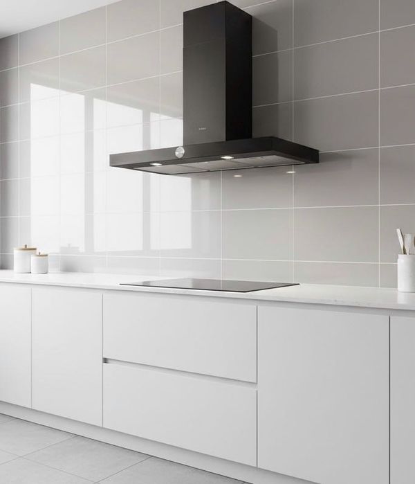 НОВА Витяжка Elica LOL BL/A/90