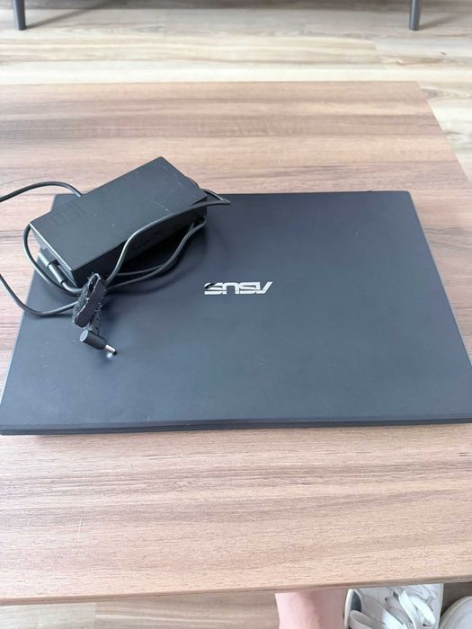 Portátil Asus I7